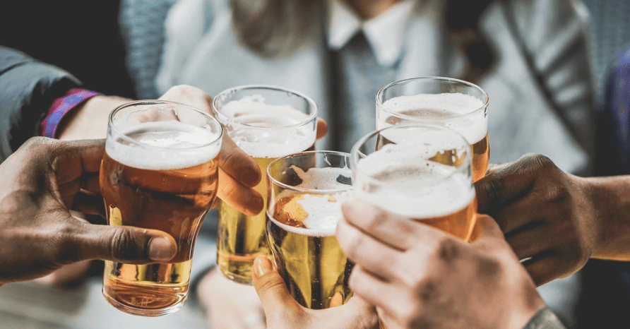 Tránh đồ uống có cồn 